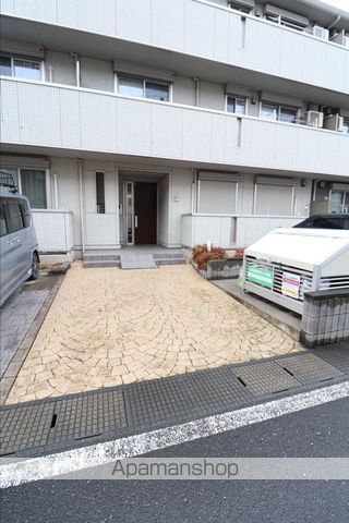グレイスコートの玄関写真