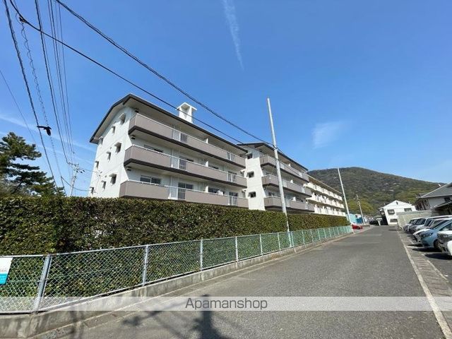 シーサイドハイツ屋島の外観写真
