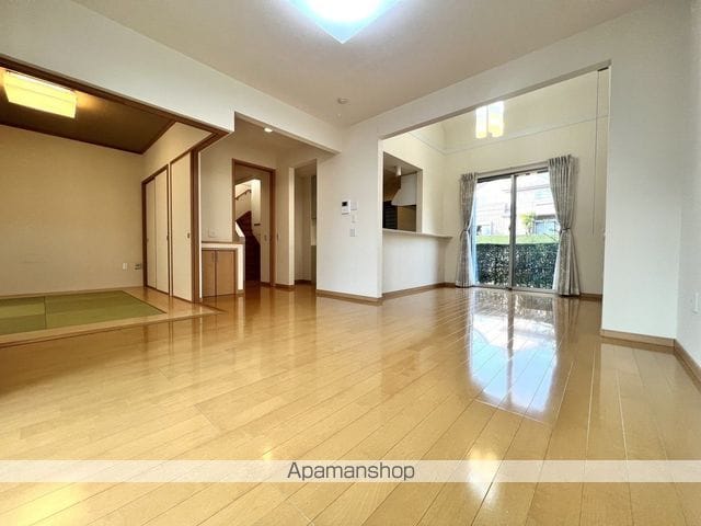 リーフィア町田やくし台戸建の内装写真