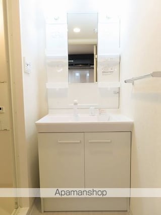 グローリオシェルト池袋本町[2K/25.5m2]の洗面所