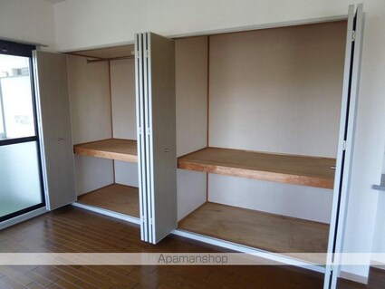 メゾン寿[1K/43.9m2]の収納