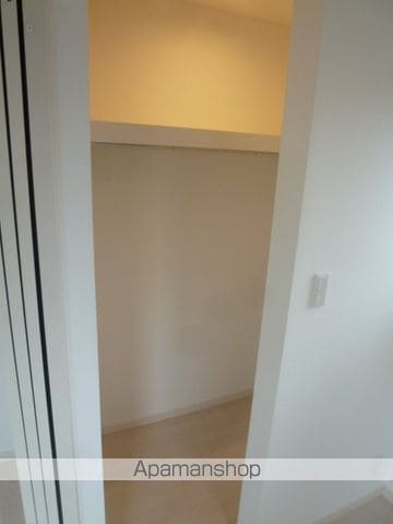 BRIQUEの内装写真