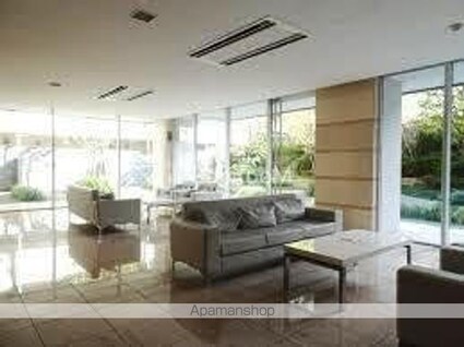 ガレリア東新宿[1K/29.75m2]のロビー