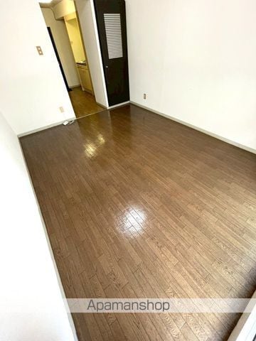 コスタ飛江田の内装写真