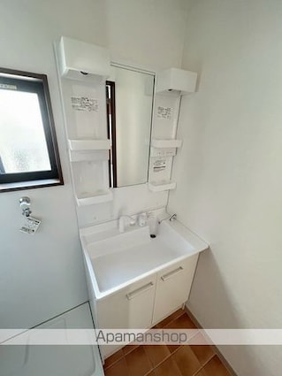 ラ・ルミエール土器西Ａ棟[1LDK/45.36m2]の洗面所