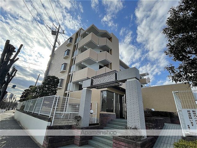 センチュリーキャニオンの玄関写真