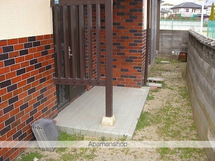 石井町３丁目４－３８貸家[5DK/97.35m2]の玄関