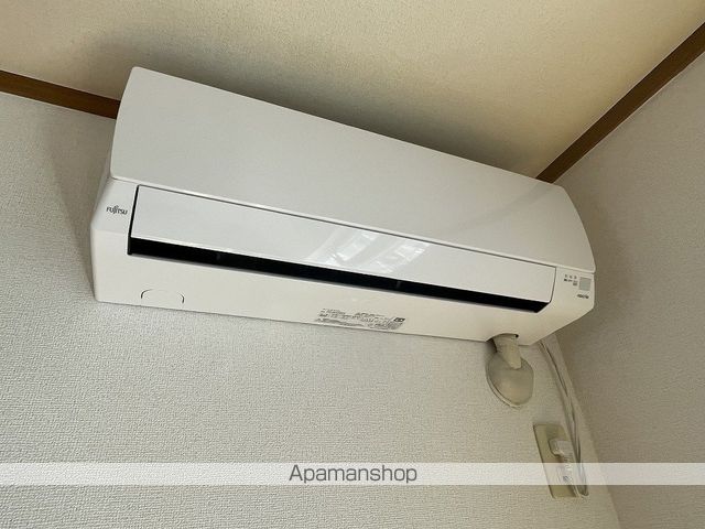 チェスターコートBの内装写真