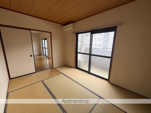 ベルレーヌ河原の内装写真