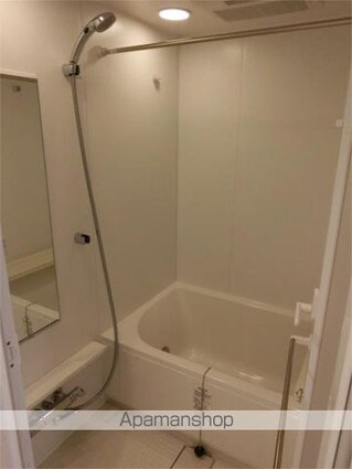 ＺＯＯＭ新宿夏目坂[2K/36.62m2]のバス