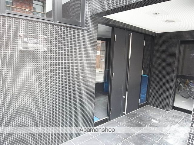 ブルースカイ札幌中央の玄関写真