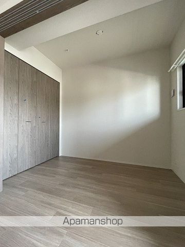 コンフォリア・リヴ東梅田の内装写真