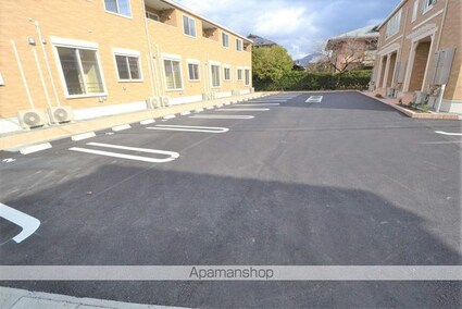 熊本県八代市海士江町[2LDK/59.14m2]の駐車場3