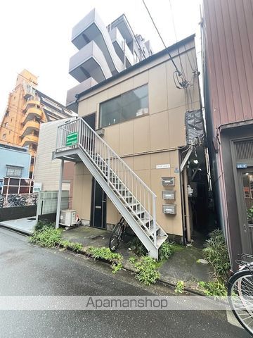 バードハイツの玄関写真