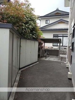 ボンジュウル[2LDK/56.19m2]の共用部