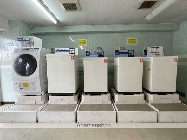 スカイコート横浜日ノ出町の内装写真
