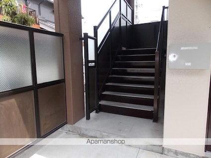 ラプラージュ[2DK/44.3m2]の共用部1