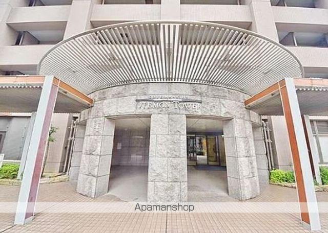 コアマンション大手門タワーの玄関写真