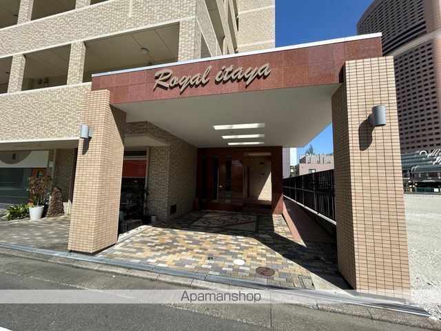 ROYAL ITAYAの外観写真