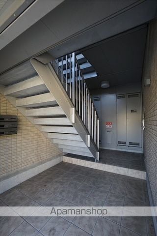 CREA桜町 A棟の玄関写真