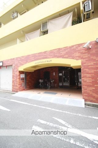 チサンマンション中山下の玄関写真
