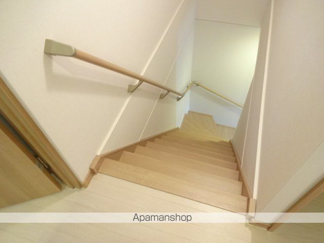 LILY LEI NAGAMURAの内装写真
