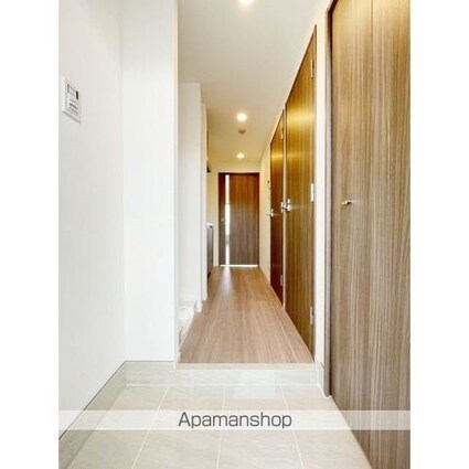 コンフォリア・リヴ志村三丁目[1K/25.2m2]の玄関