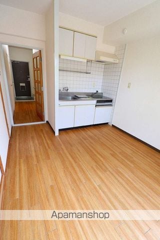 ロイヤル宇治の内装写真
