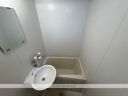 レオパレスグランドゥール蘇我[1K/19.87m2]の玄関