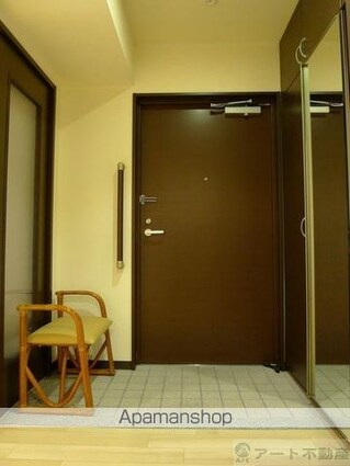 ジュエル１５[2K/52.21m2]の玄関