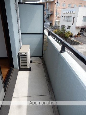 スリーサンズの内装写真