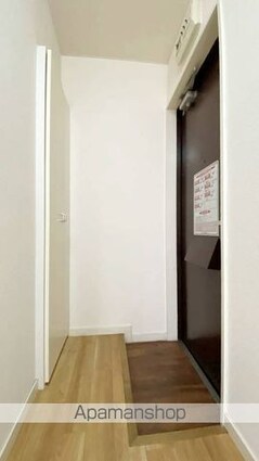 ロワール青江[1K/19.16m2]の玄関