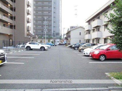 岩手県盛岡市神明町[2LDK/62.75m2]の駐車場1