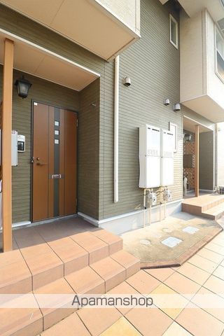 エテルノ サピーYNの玄関写真