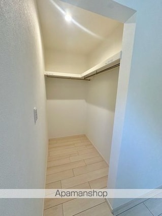 滋賀県東近江市八日市清水２丁目[1LDK/40.42m2]の収納