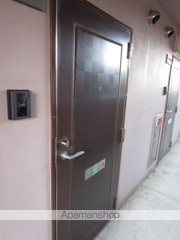 ソレイユAの玄関写真