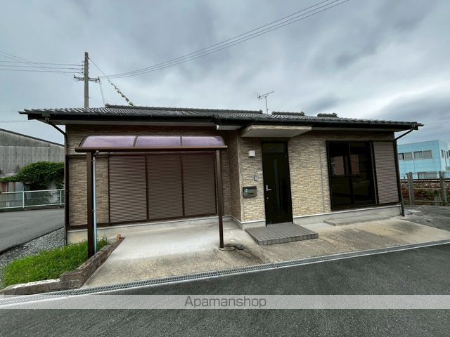青山戸建の外観写真