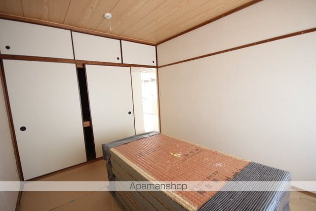 山根マンションの内装写真