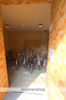 ダイアパレス中央町３０２号[1R/20.33m2]の共用部2