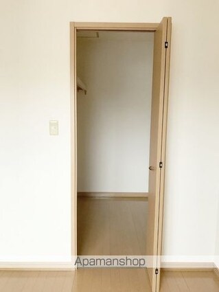 Ｒｏｙａｌ　Ｇａｒｄｅｎ　４００＆１６　ＡＢＣＤ[2DK/59.62m2]の収納