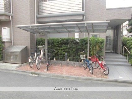 クレセントコート高円寺[1K/26.05m2]の外観3