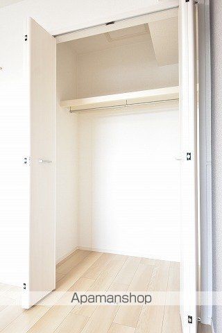 ヴィクトワールIIの内装写真