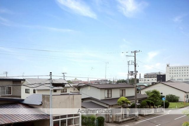 ビレッジハウス中川原1号棟の玄関写真