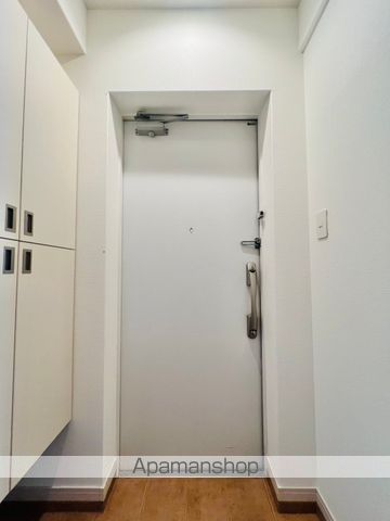 リードインアイエスヒラノの内装写真