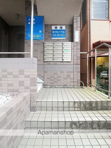 れいめい下荒田の玄関写真