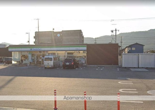 クレセオ・レミオの周辺写真