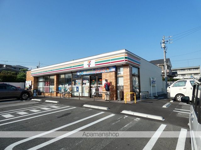 ファミールミヤカワの周辺写真