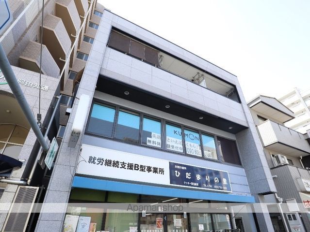 ライフビルの外観写真
