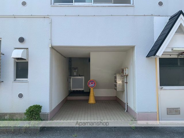 メゾン小田原の玄関写真