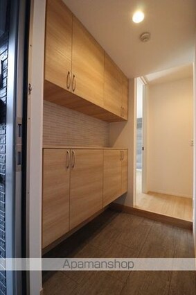 岡山県岡山市北区下中野[2LDK/58.52m2]の玄関